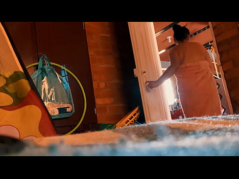 ❤️ Bidh bràthair mo mhàthar gam leantainn a-steach don fhras, bidh e gam fucks fhad ‘s a bheir mi fras. ❤❌  Pornografach  aig gd.storestarbucks.top ☑